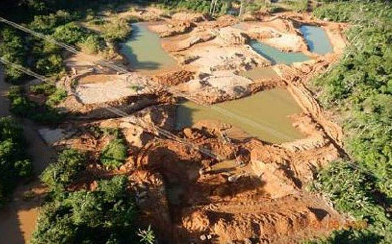 Garimpo ilegal na Amazônia ameaça romper maior linhão de energia do País