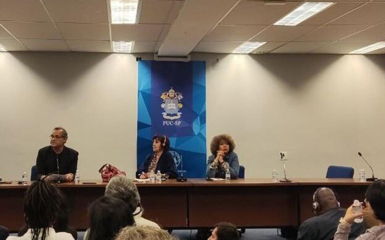 No Brasil, candidata à presidência dos EUA em 2024 critica imperialismo estadunidense à Sputnik