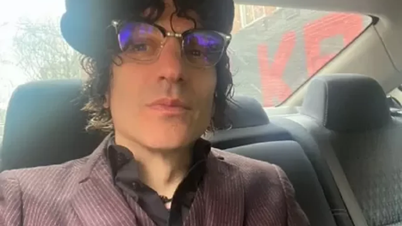 Jesse Malin revela que está com pernas paralisadas após derrame na coluna