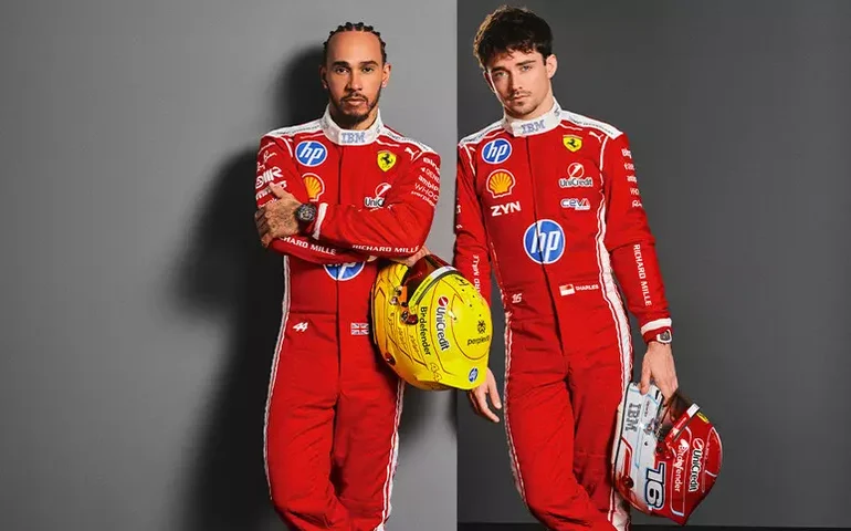 Ferrari revela novos macacões de Hamilton e Leclerc para 2026