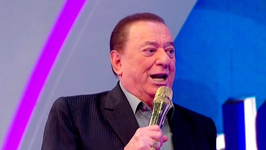 Raul Gil pode ter programa aos domingos pela Rede TV!
