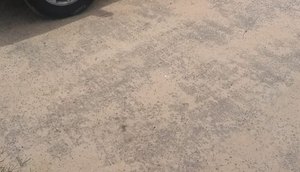 eles estavam com uma hilux vendendo produtos 