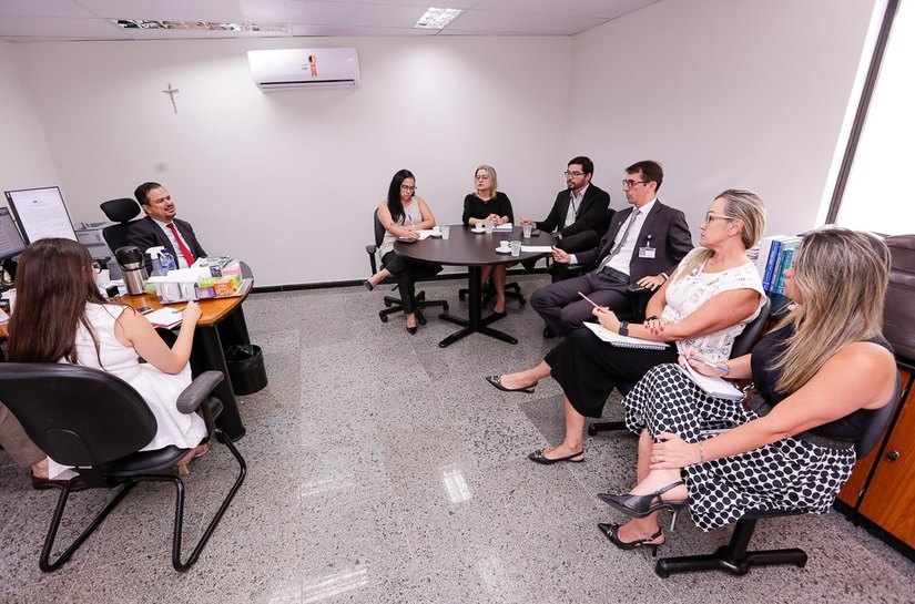 Comissão do TJAL debate otimização e revisão de procedimentos licitatórios