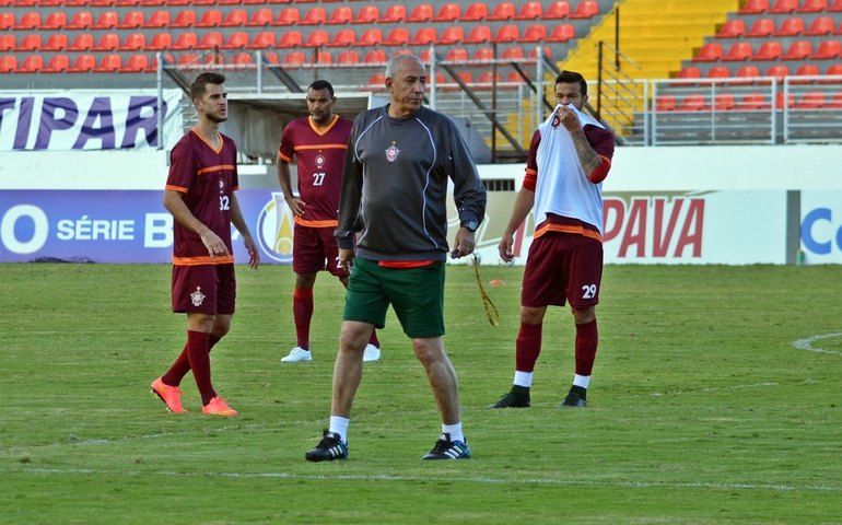 Embalado, Boa Esporte busca vitória sobre o CRB para colar no G-4 na Série B