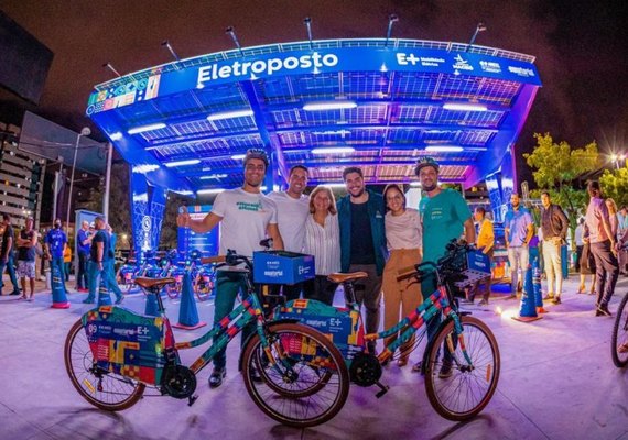 Prefeito JHC inaugura eletroposto e reforça compromisso com a sustentabilidade