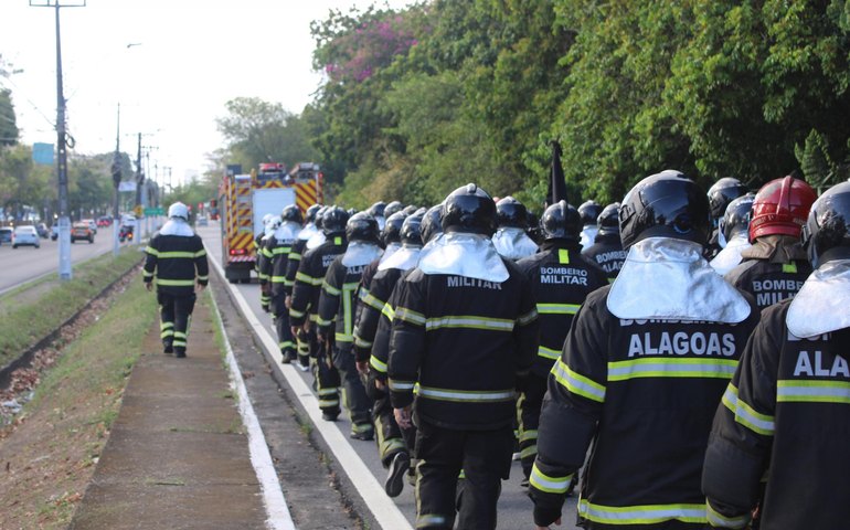 Batalhão de Incêndio celebra 50 anos de atuação em Alagoas