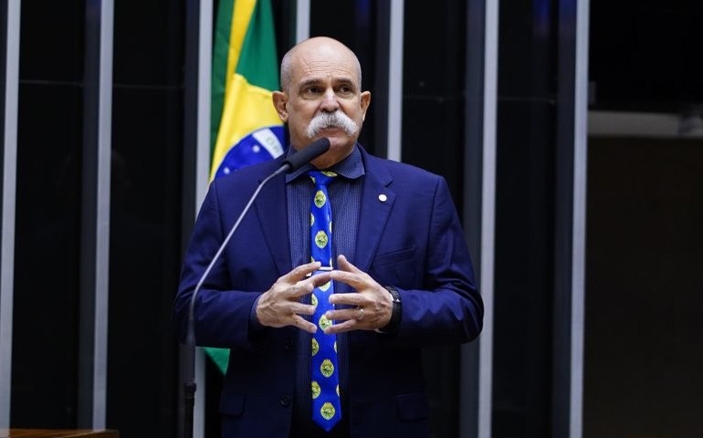 Projeto cria o tipo penal de assassino em série, com pena de até 40 anos em hospital psiquiátrico