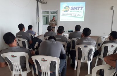SMTT mantém palestras em empresas de Arapiraca para prevenir acidentes de trânsito