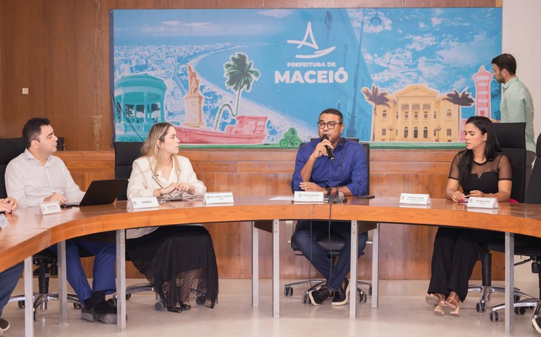 Maceió articula ações conjuntas para fortalecer acolhimento de crianças em vulnerabilidade