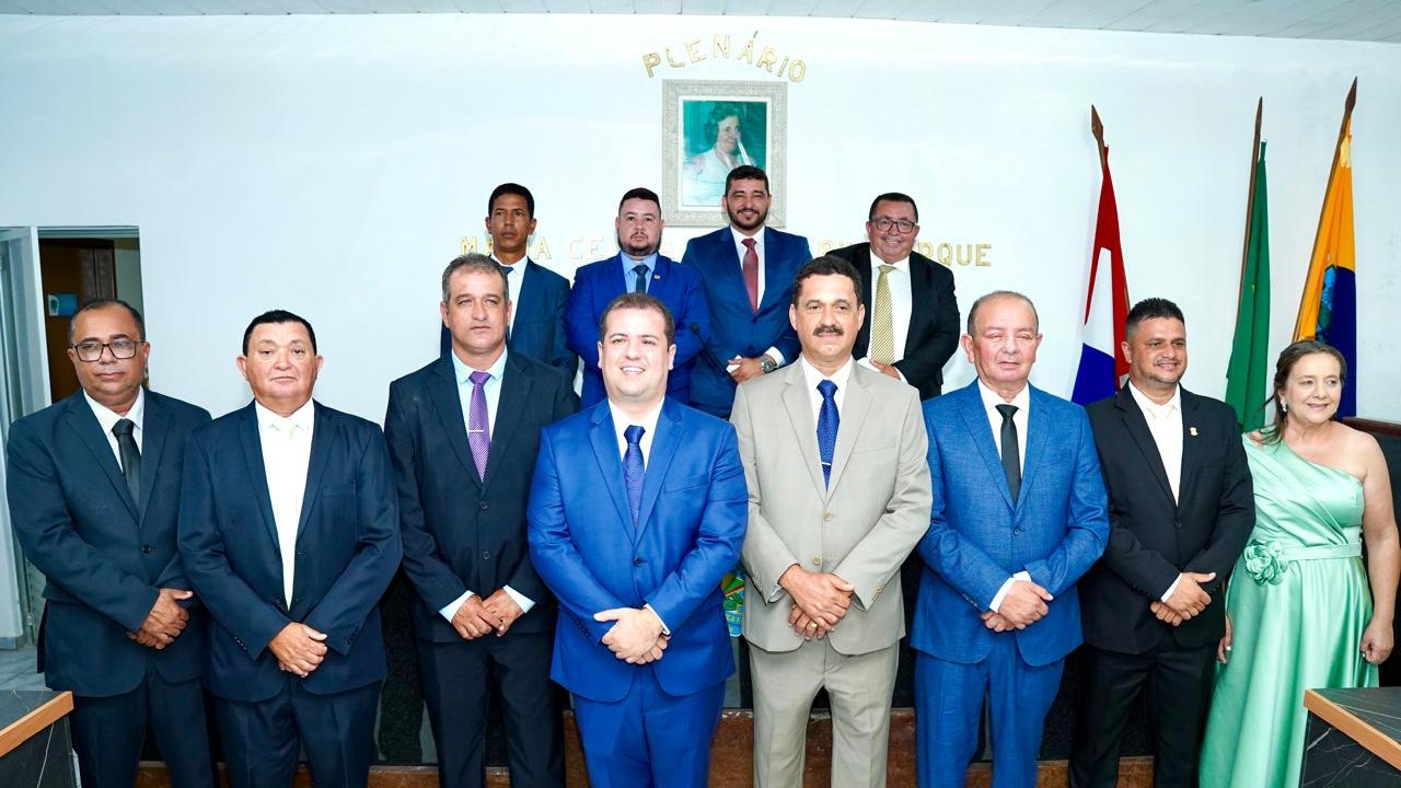 Marlan Ferreira toma posse para o seu quarto mandato e diz que segue focado no desenvolvimento de Limoeiro de Anadia