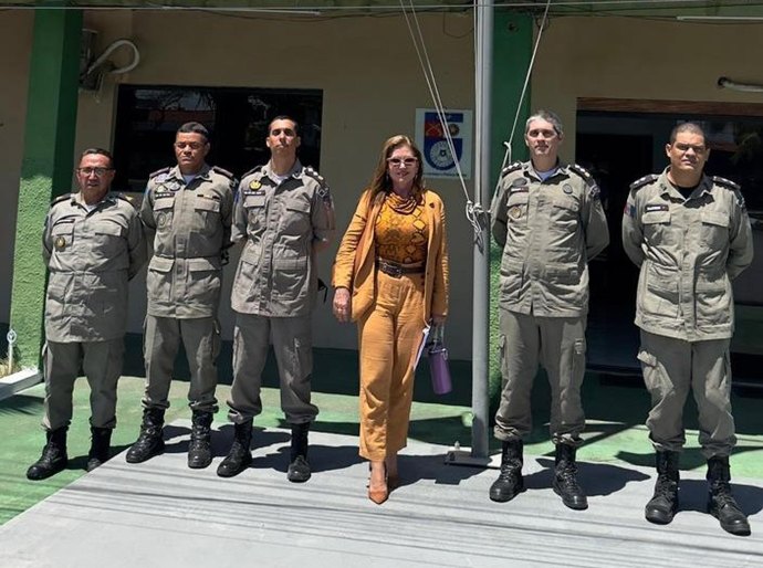 Centro de Formação da PM apresenta estrutura e cursos durante visita do MP