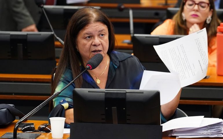 Comissão aprova projeto que destina 25% de fundo da criança para primeira infância