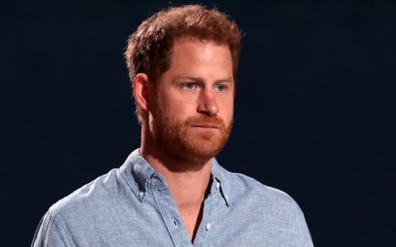 'Operação reabilitação': Príncipe Harry quer voltar ao Reino Unido e busca ajuda de amigos para sair do 'exílio americano'