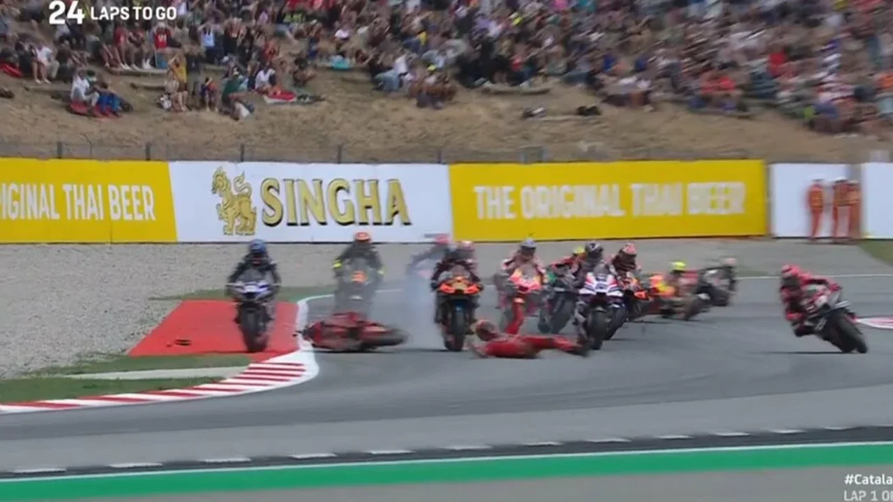 Espargaró vence etapa da Catalunha da MotoGP; Bagnaia é atropelado em acidente na largada