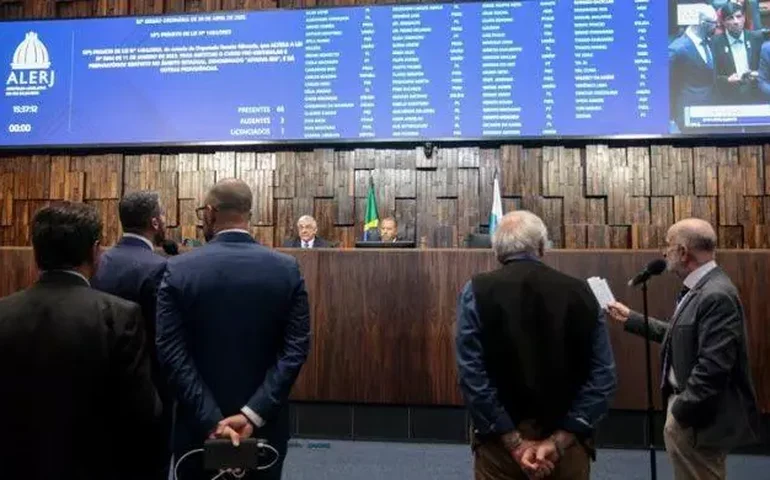 Com fim da janela partidária, PL amplia bancada na Alerj e fortalece apoio a Ruas