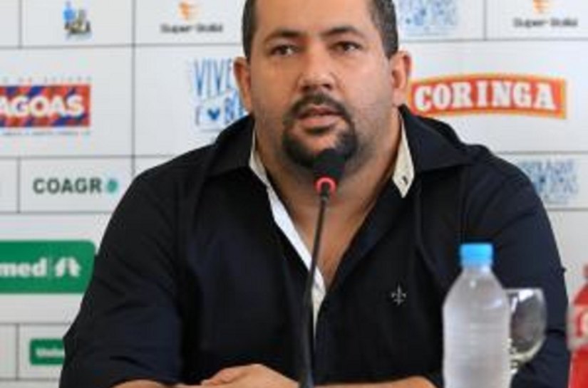 Presidente Hellycarlos vai ao Rio debater melhorias para Série C