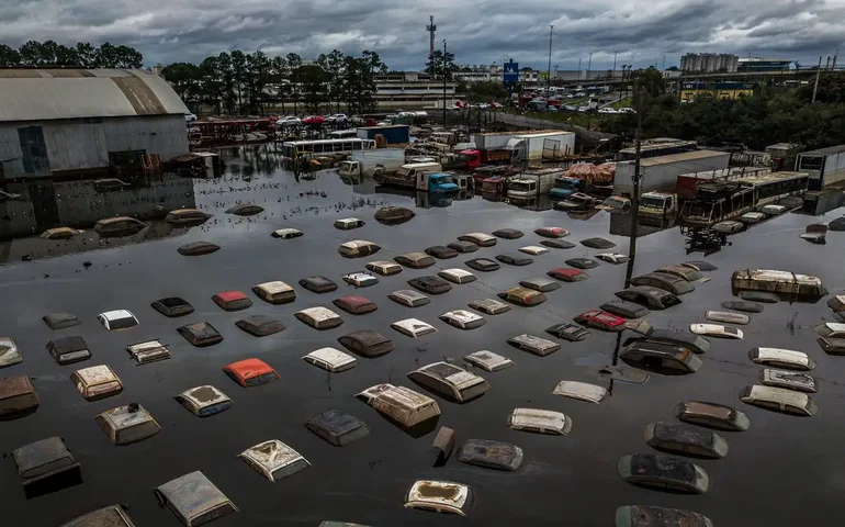 Pedidos de indenização para seguradoras passam de R$ 5,6 bilhões no RS