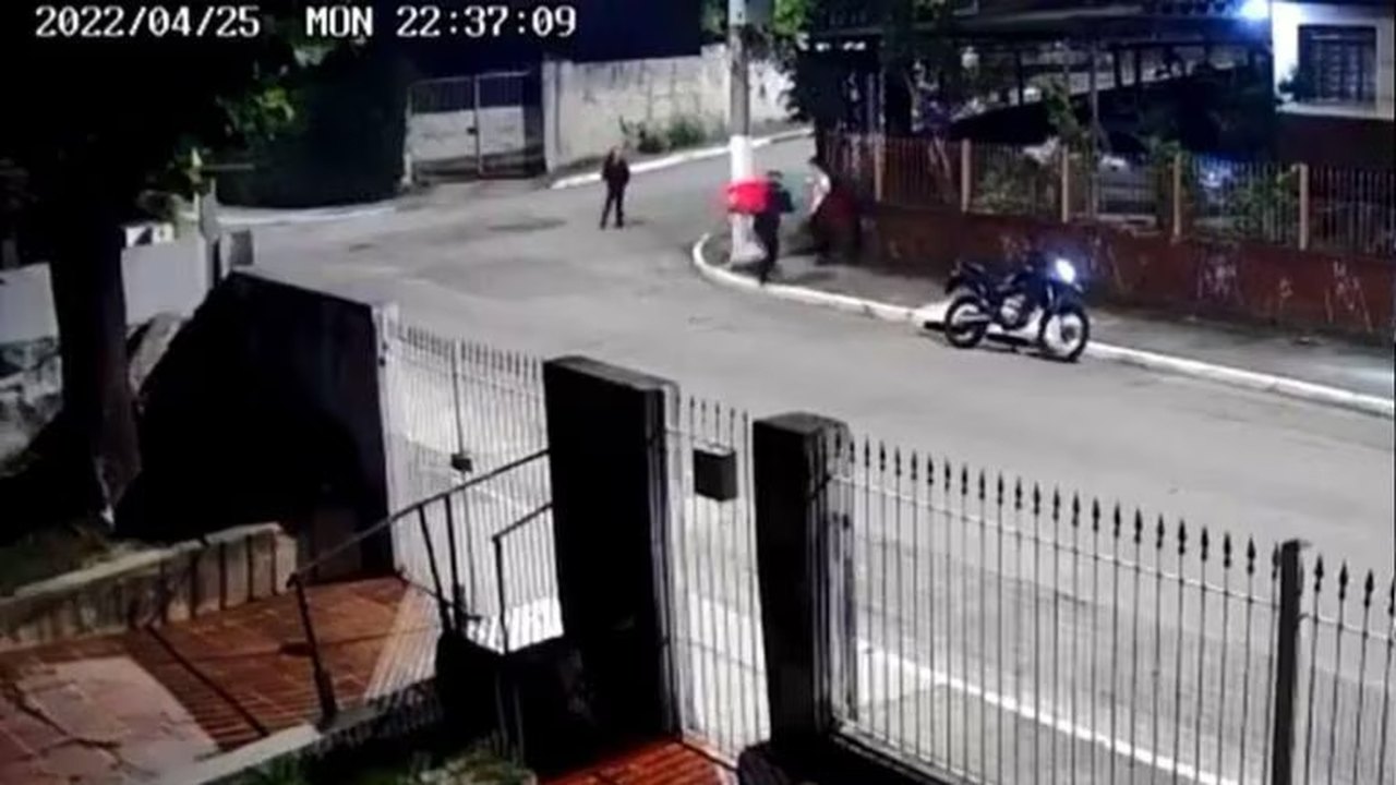 Homem que fingiu ser entregador e matou jovem para roubar celular é condenado a 36 anos