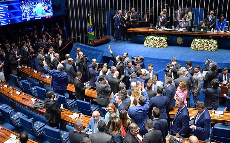 Prefeitos e vereadores paulistas ganham aumento de até 179%, enquanto servidores, no máximo, 8%