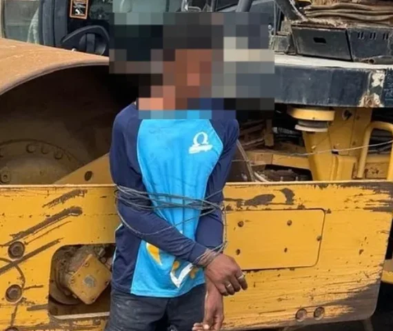 Homem é amarrado à máquina por vigilante após tentativa de furto em obra da Ciclovia do Trabalhador em Arapiraca