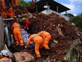 Mortes causadas pelos temporais em Juiz de Fora e Ubá chegam a 53