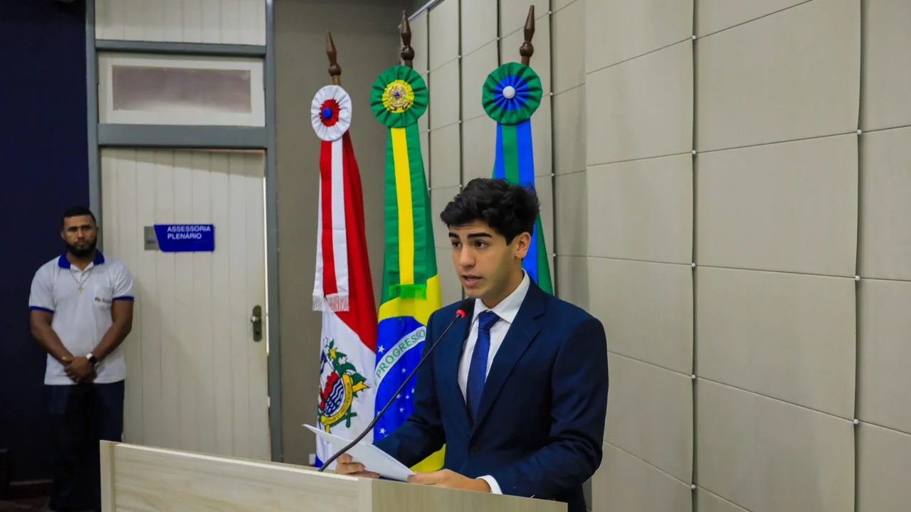 Gerônimo Barbosa toma posse na Câmara de Maceió e assume mandato por 120 dias