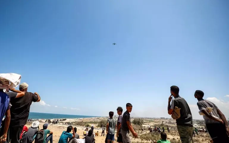 Itália retoma programa Food for Gaza e envia ajuda ao enclave