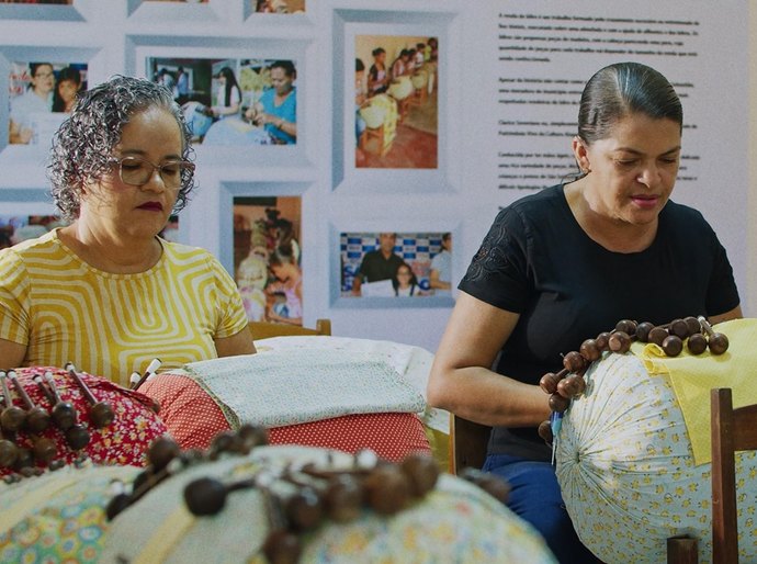 Minidocumentário “Fios e Tecidos” será lançado em Maceió e celebra a força do artesanato alagoano