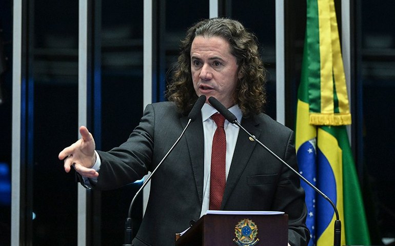 Veneziano destaca avanços do Hospital de Amor em Campina Grande (PB)