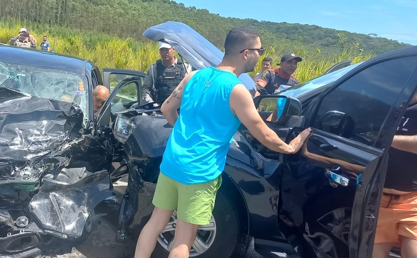 Cinco pessoas ficam feridas na Cachoeira do Meirim