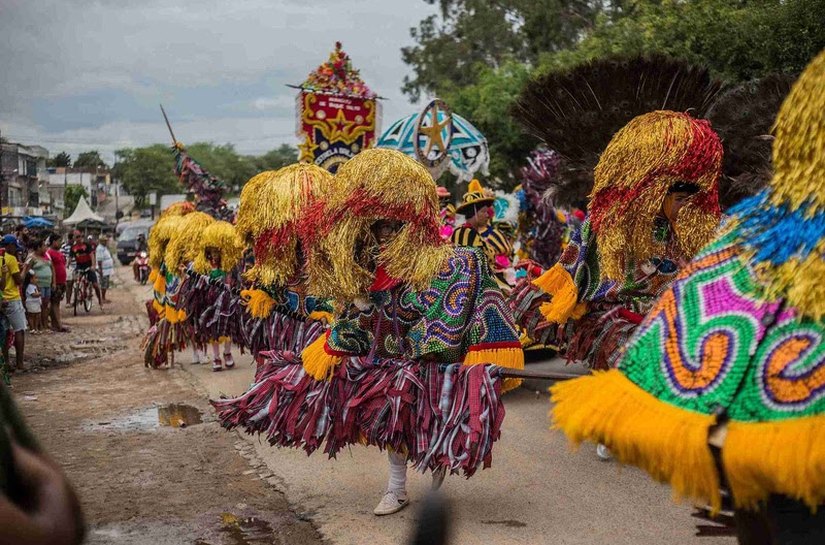 Maracatu de baque solto chega pela primeira vez a aldeias indígenas do Sertão de Pernambuco