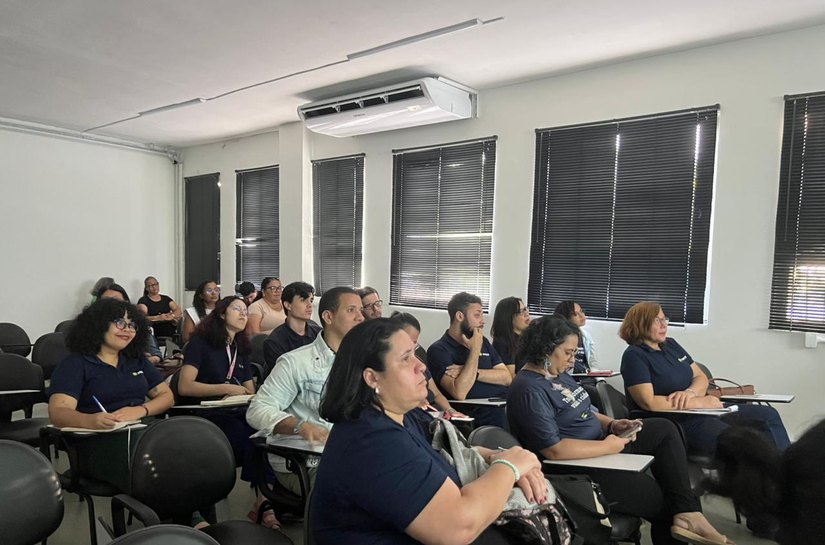 Formação debate papel da escola no combate às desigualdades sociais e raciais