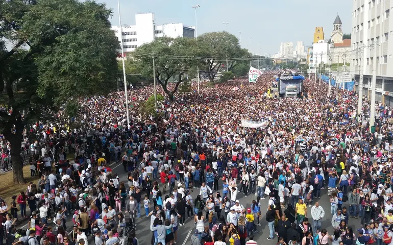 Pesquisadores estimam público de  29,2 mil pessoas na Marcha para Jesus 