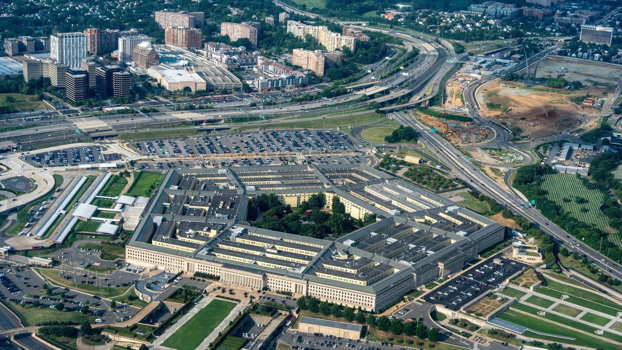 Setor militar-industrial dos EUA enfrenta fracasso trilhionário com aquisições ineficazes, diz mídia