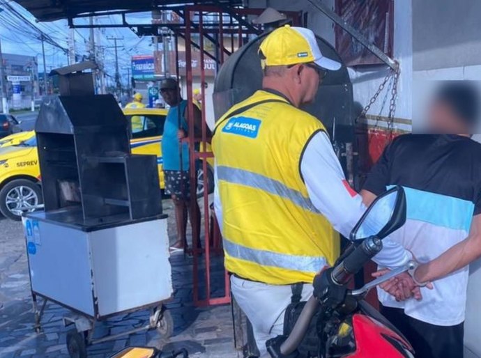 Após calote em bar, homem é preso por desacato pelo Ronda no Bairro no Benedito Bentes