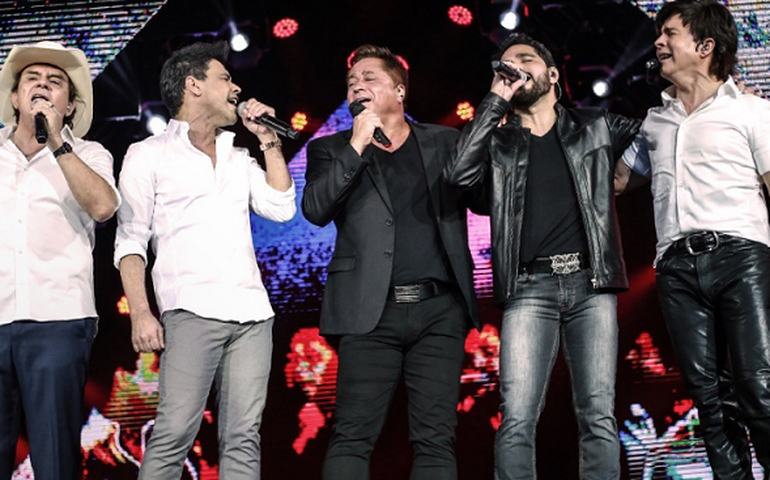 Tour “Amigos” confirma show extra em São Paulo