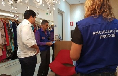 Procon/AL realiza fiscalização em estabelecimentos de Arapiraca