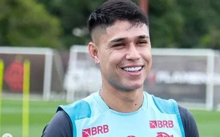 Luiz Araújo destaca lições do Mundial e pede foco contra o PSG