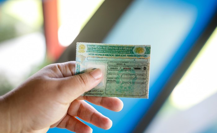 Suspensão do direito de dirigir é consequência dos comportamentos do próprio condutor