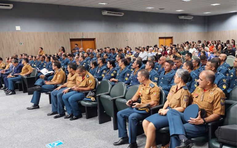 Corpo de Bombeiros forma 120 militares na maior turma da história do Curso de Aperfeiçoamento de Praças