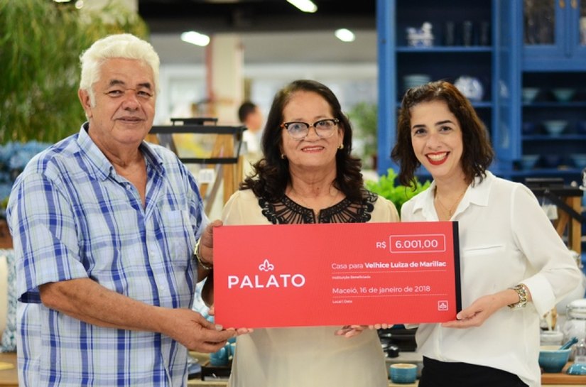 Palato divide com instituição alagoana valor arrecadado das vendas de panetones