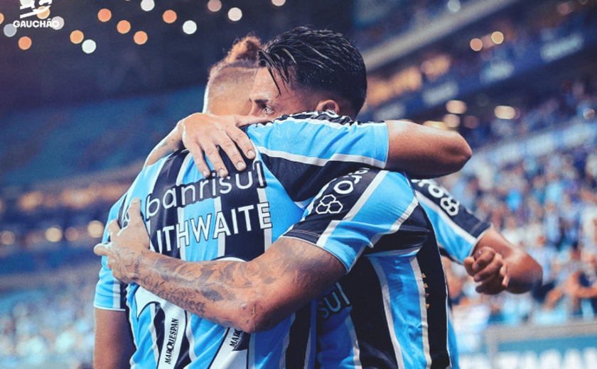 Grêmio goleia Caxias por 4 a 0 e desencanta no Campeonato Gaúcho