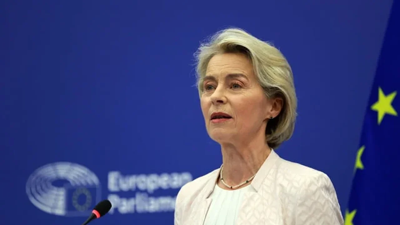 Ursula von der Leyen é reeleita presidente da Comissão Europeia
