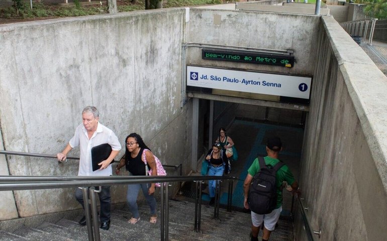Chuva histórica em SP provocou mortes e prefeito alega impossibilidade de conter danos (FOTOS)