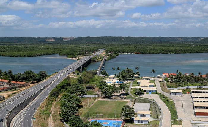 Ponte Divaldo Suruagy, que liga Maceió ao Litoral Sul, passa por manutenção