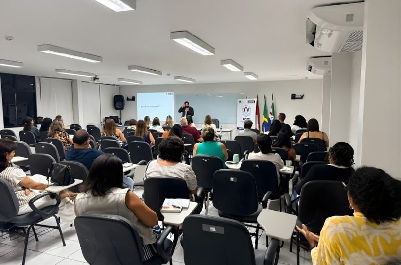 Saúde mental e qualidade de vida são temas de palestra para servidores do TJ e profissionais da educação