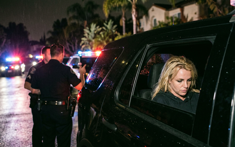 Polícia foi chamada 14 vezes à casa de Britney Spears antes de prisão por dirigir sob efeito de álcool