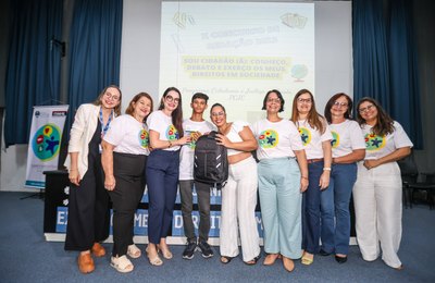 Estudantes de escolas municipais são premiados em concurso de redação