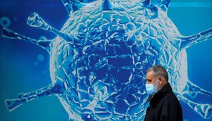 2020-10-29t220110z_1_lynxmpeg9s207_rtroptp_4_health-coronavirus-britain-manchester.jpg