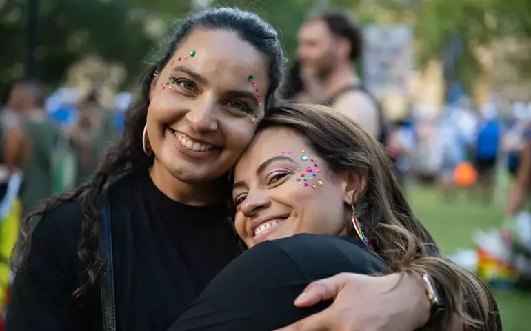 Carta revela que Vaticano rejeitou rito para bênção a casais homoafetivos em 2024